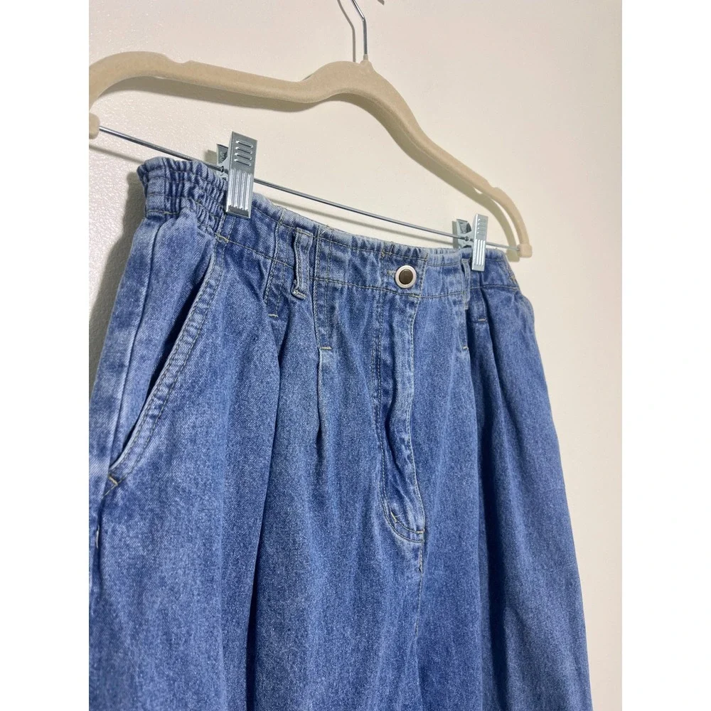 Vintage High Waisted Pleated Mom Jeans Medium Wash Elastic Waist‎ Tapered Leg